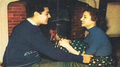 أبرزهم عمر الشريف.. فنانون غيروا دياناتهم من أجل الزواج والارتباط | فيديو 