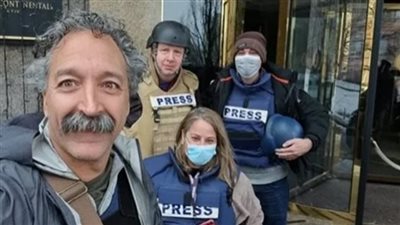 متأثرًا بإصابته.. وفاة مصور قناة فوكس نيوز الأمريكية بأوكرانيا أثناء نقل المعارك | فيديو