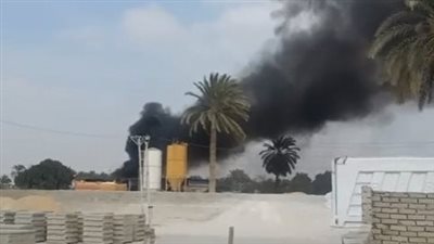 بمشاركة 8 سيارات إطفاء.. الحماية المدنية تحاول السيطرة على حريق مصنع البويات بكرداسة | بث مباشر