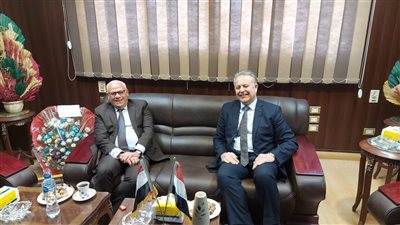 محافظ بورسعيد يستقبل وفد الوكالة الإيطالية.. ويزور محكمة بورسعيد