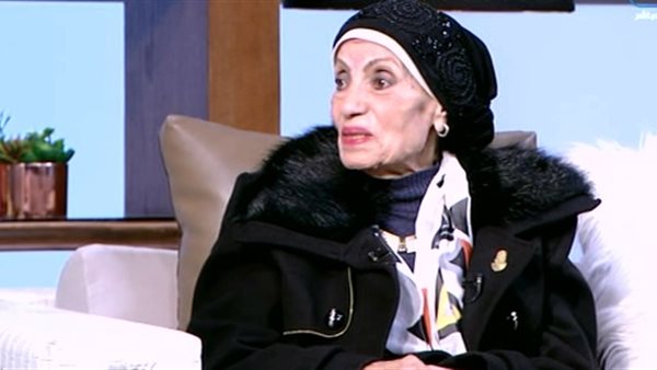 الفنانة رجاء حسين