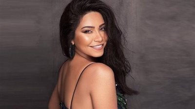 شيرين عبد الوهاب تثير الجدل حول حقيقة حملها بعد ظهورها في حفل زفاف | فيديو