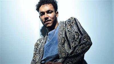 لو مش فاهم اتَّك على مخك.. ويجز يرد على منتقدي كلمات أغانيه | فيديو