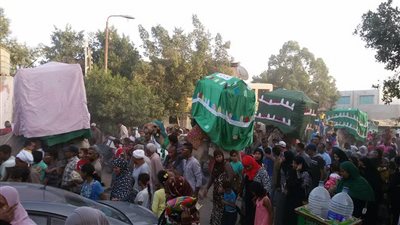 بدء احتفالات أهالي القصير لإحياء ذكرى مرور كسوة الكعبة بالهودج والمحامل |صور 