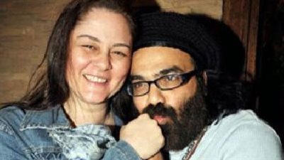 عمر خورشيد: الإنجاب سبب انفصال والدتي علا رامي وأبو الليف