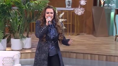 سيمون ترقص على أغنية بتكلم جد في معكم.. وتؤكد: بتصرف بطبيعتي| فيديو 