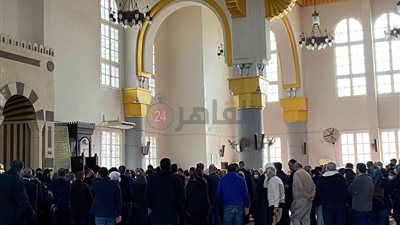 صلاة الجنازة على بهيرة الشاوي زوجة رجل الأعمال صفوان ثابت | صور