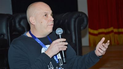 المخرج دانيال سوبير: غيرت الفكرة الرئيسية لفيلم يتناول الألغام بالصحراء لاهتمامي بالمهمشين