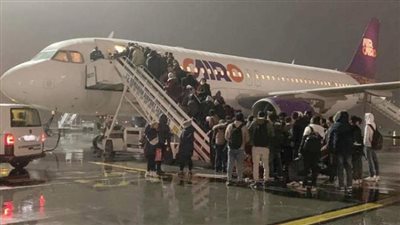 بعد استغاثة والده بالمسؤولين.. إسلام العشيري ينقذ الشاب الأسواني المختفي في أوكرانيا | فيديو