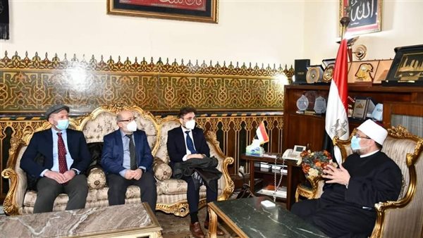 وزير الأوقاف والدكتور