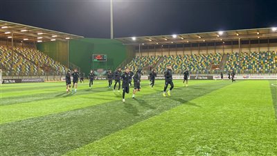 عاصفة عطلت التدريب النهائي.. بيراميدز يختتم تدريباته قبل مباراة أهلي طرابلس بالكونفدرالية