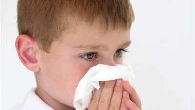 علماء يحذرون من موسم إنفلونزا هذا العام: المستشفيات تمتلئ بالأطفال