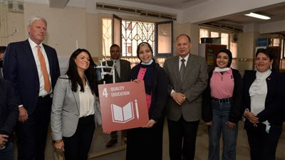 وزيرة التعاون الدولي تشيد بمدرسة المتفوقين في العلوم والتكنولوجيا بأسيوط