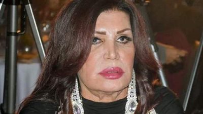 نجوى فؤاد: أنا من عائلة متدينة وعمي كاد يقتلني لهذا السبب