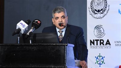 قرار جمهوري بمد خدمة الفريق أسامة ربيع رئيسًا لهيئة قناة السويس