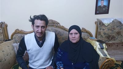 رفضت الزواج لتعليم أبنائها.. أميمة الخواص الأم المثالية بالإسماعيلية قصة كفاح مستمرة