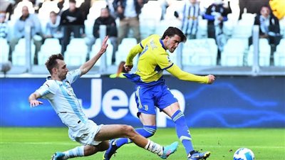 يوفنتوس يعبر ساليرنيتانا بثنائية ويواصل الزحف نحو قمة الدوري الإيطالي