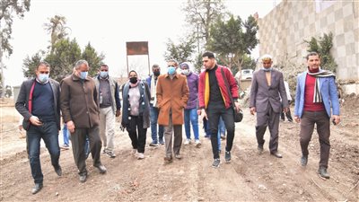 محافظ الغربية يتابع تنفيذ مشروعات حياة كريمة في 4 قرى بزفتى |صور