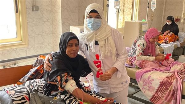 توزيع هدايا عيد الأم