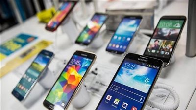 الاتصالات: 100 مليون مشترك بالهاتف المحمول خلال شهر