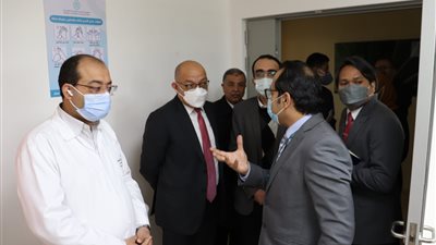 سفير الفلبين يزور منشآت هيئة الرعاية الصحية بالإسماعيلية ويشيد بالمنظومة: تجربة مصرية رائدة