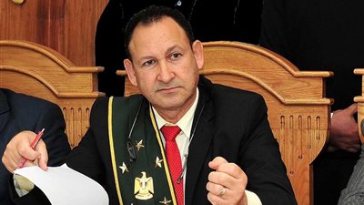 لمواجهة الاحتكار.. حكم قضائي يسمح للمحافظين بمصادرة الدقيق المباع في السوق السوداء وإعادة توزيعه