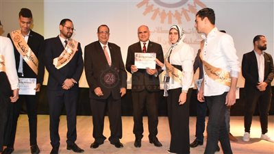 15 صورة ترصد حفل تنصيب اتحاد طلاب كلية الفنون الجميلة في الأقصر