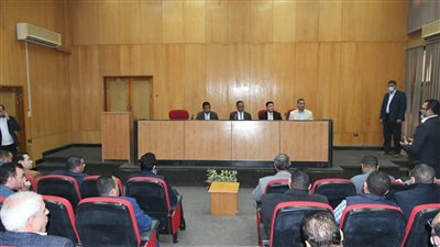 محافظ الفيوم: السيسي منح قبلة الحياة للمشروعات والمصانع المتعثرة