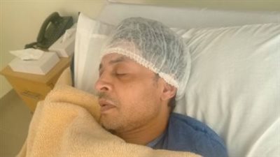 تفاصيل الحالة الصحية للمطرب الشعبي طارق الشيخ عقب نقله للمستشفى | فيديو 