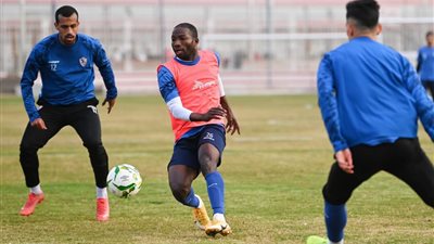 فيريرا يعقد جلسة مع لاعبي الزمالك.. وتدريبات تأهيلية بالكرة