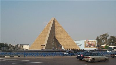 بسبب تطوير الطريق.. غلق جزئي لشارع عماد الدين بمدينة نصر | بث مباشر 