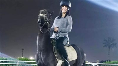 الإعلامية قصواء الخلالي تشارك في بطولة للفروسية