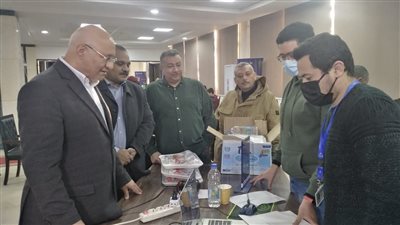 بمشاركة 40 فريقا من 25 جامعة مصرية: رئيس جامعة بنها يتابع فعاليات هاكاثون المدن الذكية