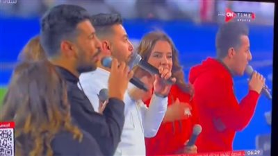 متسابقو الدوم يفاجئون جمهور مباراة مصر والسنغال في ستاد القاهرة بأغنية تحيا مصر