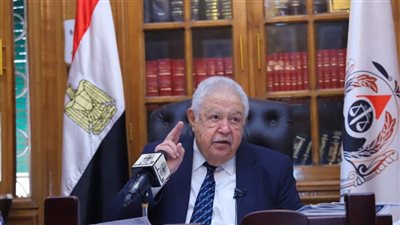 صوت الأزهر تنعى رجائي عطية نقيب المحامين