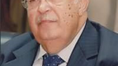 جامعة الأزهر تنعى رجائي عطية نقيب المحامين