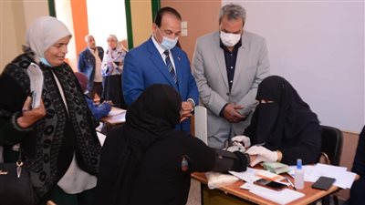 علاج 1324 مواطنا بالمجان في قافلة طبية لجامعة طنطا بـ زفتى