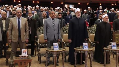 وكيل الأزهر يفتتح مؤتمر شريعة وقانون القاهرة بالوقوف حدادًا على نقيب المحامين