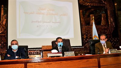 محافظ الغربية يوجه العاملين بالحصول على الجرعة التنشيطية من لقاح كورونا
