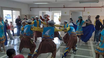 ثقافة الإسكندرية تواصل احتفالها بعيد الأم بمستشفى الأورام