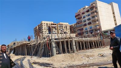 على مساحة 16 ألف متر..محافظة بورسعيد تسابق الزمن لإنهاء أعمال إنشاء مول لبيع الملابس المستعملة | صور 