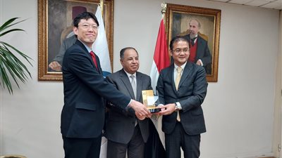  المالية: تعزيز التعاون مع شركاء التنمية لضمان استدامة جودة الخدمات العامة