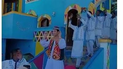 سفير كوريا الجنوبية يرقص بالزي النوبي على أنغام التراث المصري| فيديو