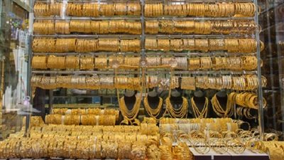 الذهب عيار 24 يسجل 1150 جنيهًا.. وصاحب محل مجوهرات: الأسعار هتقِلّ الفترة الجاية| بث مباشر