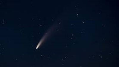 مذنب جديد يقترب من الأرض والشمس.. تعرف على موعد رؤيته بالعين المجردة | بث مباشر