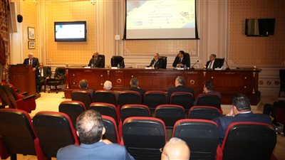 الغضبان أمام لجنة الدفاع بالشيوخ: 357 مليار جنيه حجم الاستثمارات الحكومية ببورسعيد