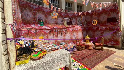 توزيع تمور وفوانيس.. طلاب جامعة المنصورة يستقبلون شهر رمضان بطريقتهم الخاصة