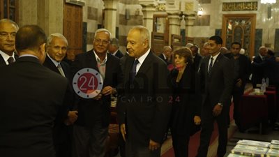 بحضور أبو الغيط وسامح فهمي.. بدء عزاء طارق كامل وزير الاتصالات الأسبق بمسجد عمر مكرم (صور)