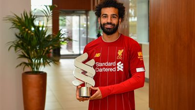 محمد صلاح في المرتبة الـ77 كأفضل 100 لاعب في القرن الـ 21