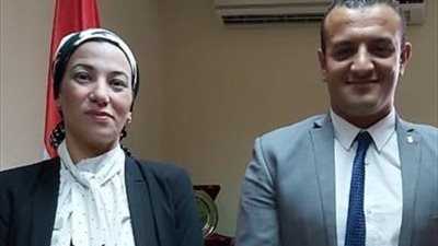 وزيرة البيئة تلتقي أول مغامر مصري من ذوي الاحتياجات الخاصة